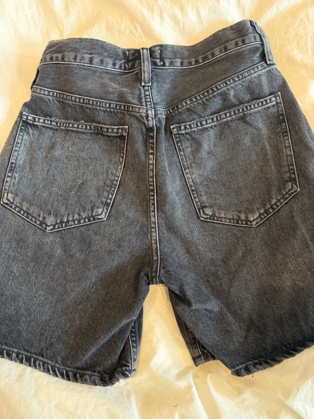 Agolde Black Denim High-Rise Shorts - Picture 4 of 4